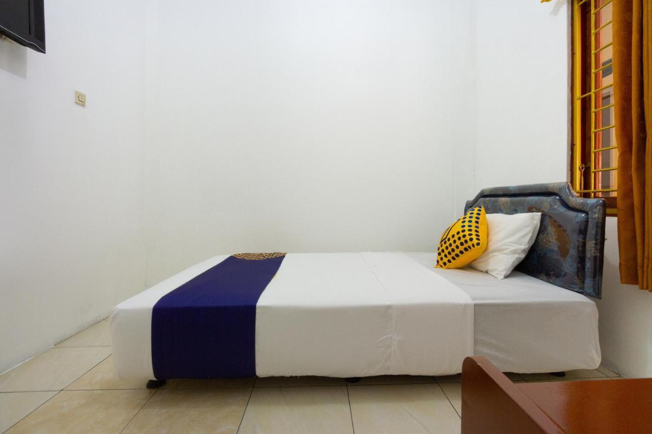 Spot On 2891 999 Guest House Sumedang Luaran gambar